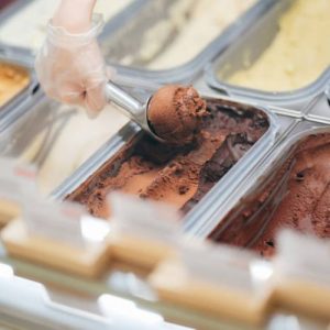 1 helado de barquilla con 3 sabores