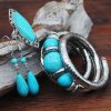 Juego de bisutería (anillo, pulsera y pendientes)